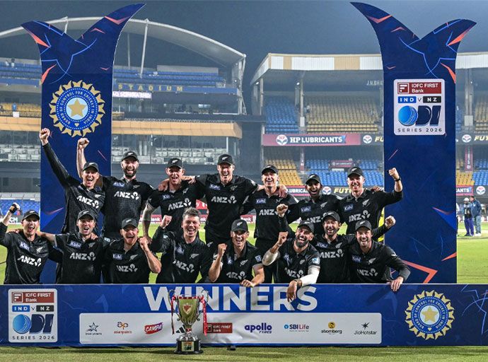 නවතම එක්දින ක්‍රිකට් ශ්‍රේණිගත කිරීම් නිකුත් කරයි