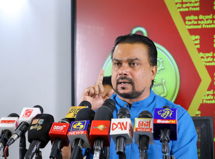 ලාල් කාන්ත ගේ ප්‍රකාශය බුදු දහමට සහ සංඝරත්නයට අගෞරවයක් - විමල් වීරවංශ