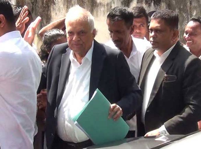 ලන්ඩන් ගමනට එරෙහිව රනිල්ට නඩු පැවරීම මාර්තු මාසයේදී