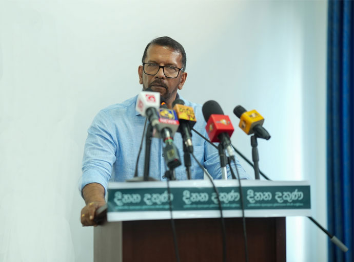 අපි කරන්නෙ විපක්ෂය ප්‍රශ්න කිරීම යි - ශිරාල් ලක්තිලක