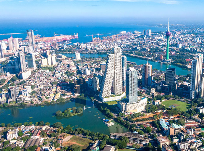 ඔන්න ලංකාව ආයෙත් ලෝකෙන් ම එකට (වීඩියෝ)