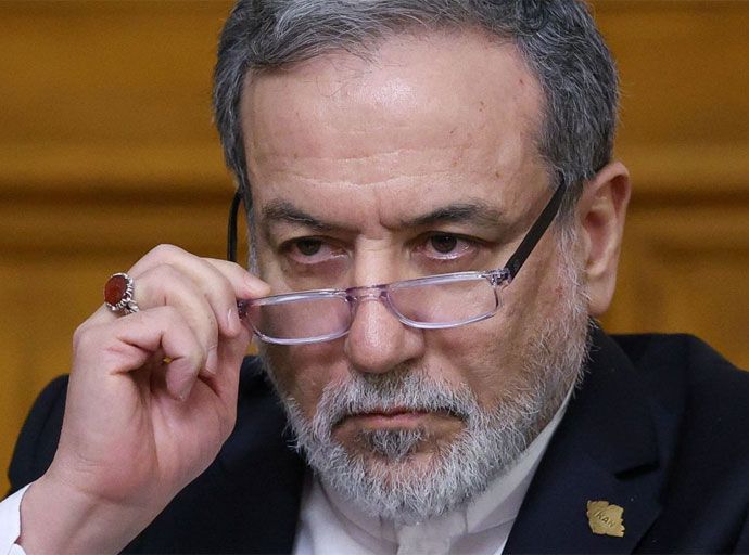 කතා බහට එක් වන්නේ යුරේනියම් පෝෂණයට අයිතිය තහවුරු කරන්නේ නම් නම් පමණි - ඉරාන විදෙස් ඇමති