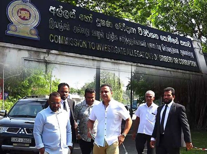 කථානායකතුමා ගේ පෞද්ගලික ලේකම් සාක්ෂි වසන් කරනවා - සමගි ජන බලවේගයෙන් අල්ලස් කොමිසමට පැමිණිල්ලක්