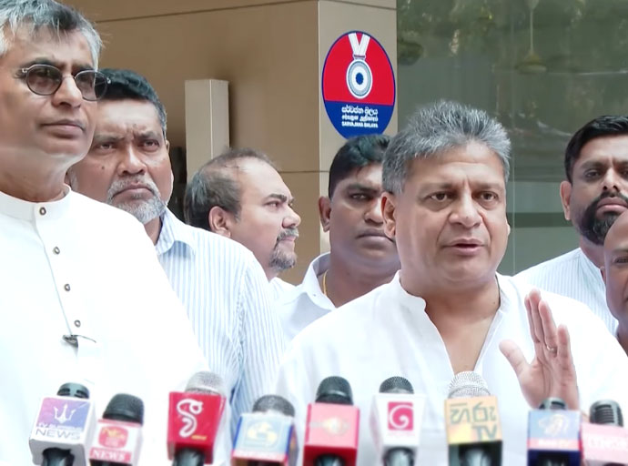 චම්පික සහ දිලිත් අතර හමුවක්