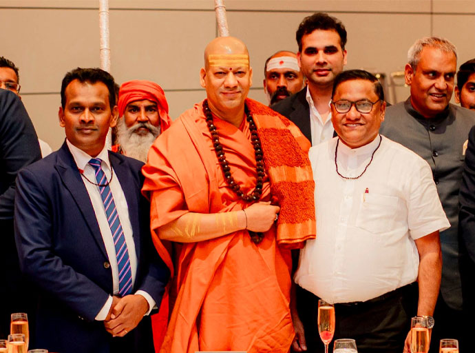 ස්වාමි කයිලාසනන්ද ගිරි ජි මහරාජ්  අමාත්‍ය විජිත හේරත් හමුවෙයි