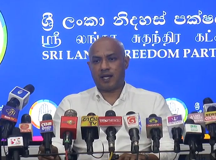 සලේ අත් අඩංගුවට ගත්තෙ පාස්කු ප්‍රහාරය සම්බන්ධයෙන් නම් ප්‍රශ්නයක් නෑ - දුමින්ද දිසානායක