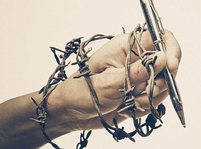 දීපචෙල්වන් ගේ (පමණක් නොව) ලිවීමේ නිදහස වෙනුවෙන් පෙළ ගැසෙමු