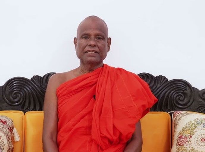 අටමස්ථානාධිපති පල්ලේගම හේමරතන, 15 හැවිරිදි දැරියක බරපතළ ලිංගික හිංසනයට ලක්කිරීමේ සිද්ධියේ සැකකරුවකු ලෙස නම් කරයි