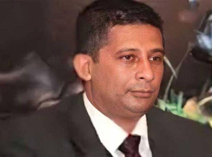 සලේ ඉදිරිපත් කළ රිට් පෙත්සම සලකා බැලීම අරඹයි