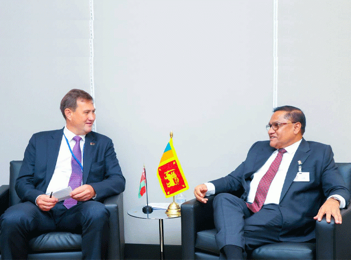 විදේශ අමාත්‍ය විජිත හේරත් බෙලරුස් ජනරජයේ නිල සංචාරයක   