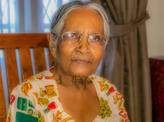 වජිර අබේවර්ධන මහතා ගේ නැන්දනිය ජීවිතයෙන් සමු ගනී