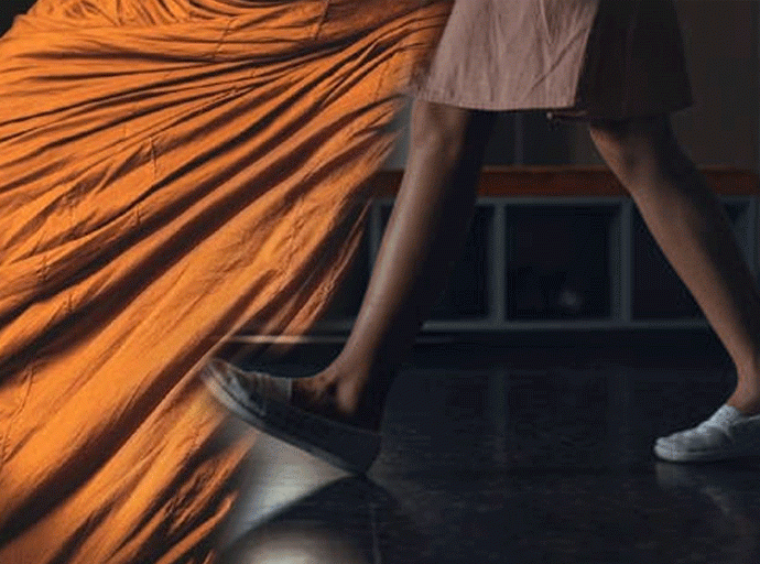 කවර වස්ත්‍රයෙන් වැසුවත් සලිතය පිරිමි ඇඟ