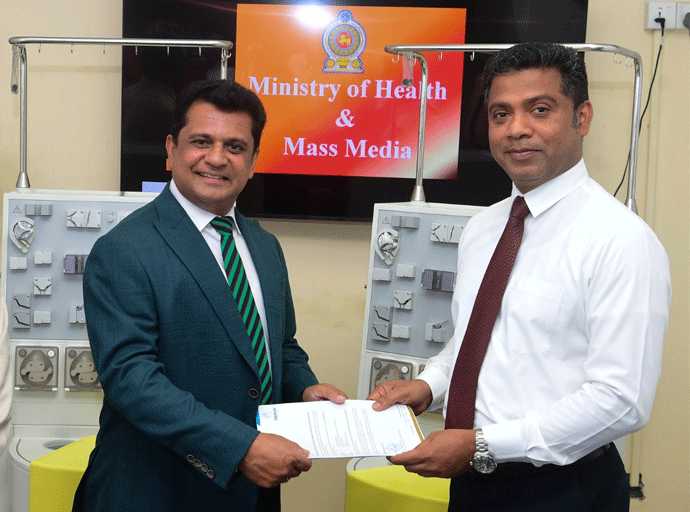 රුධිර ප්ලස්මා හුවමාරු කිරීම සඳහා භාවිත කරන අතිනවීන යන්ත්‍ර දෙකක් සෞඛ්‍ය අමාත්‍යාංශයට පරිත්‍යාග කෙරේ