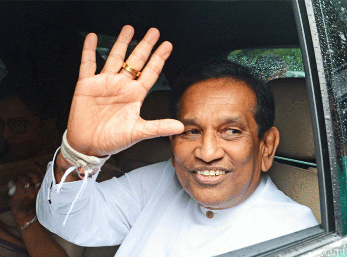 රාජිතට පනවා තිබූ විදෙස් ගමන් තහනම තාවකාලිකව ලිහිල් කරයි