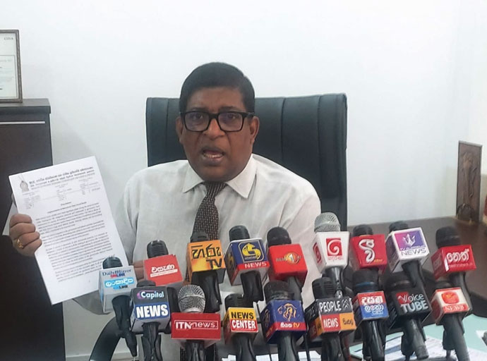 මහා බැංකුවේ ක්‍රියා කලාපය සම්බන්ධයෙන් සොයා බැලීමට තේරීම් කාරක සභාවක් අවශ්‍යයි - රවි කරුණානායක
