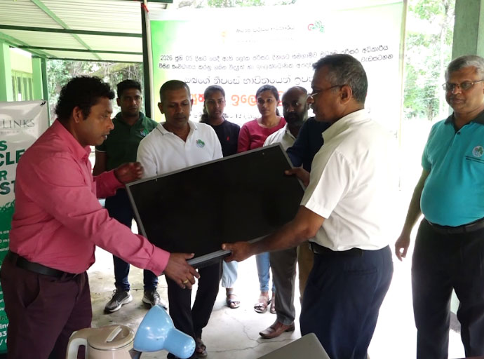 මධ්‍යම පරිසර අධිකාරියේ මැදිහත්වීමෙන් විද්‍යුත් අපද්‍රව්‍ය රැස් කර ප්‍රතිචක්‍රීය කිරීමේ වැඩසටහනක්