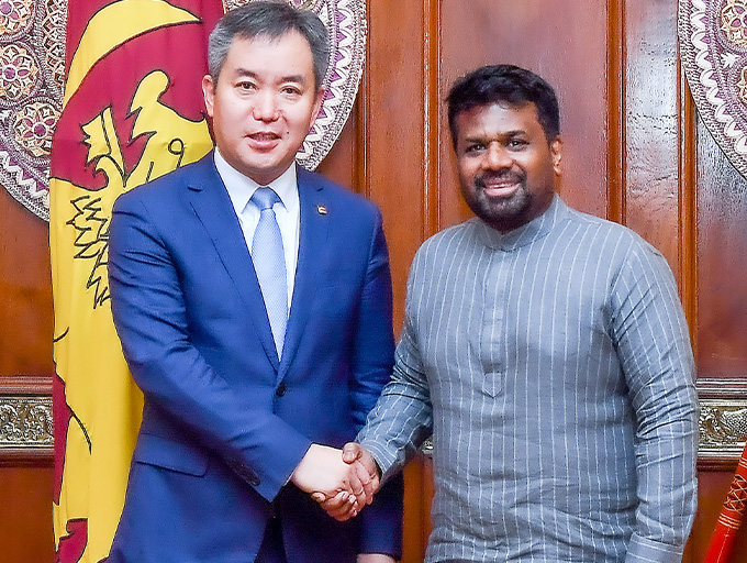 ජනපති සහ චයිනා හාබර් ඉංජිනේරු සමාගමේ (CHEC) සභාපති අතර හමුවක්