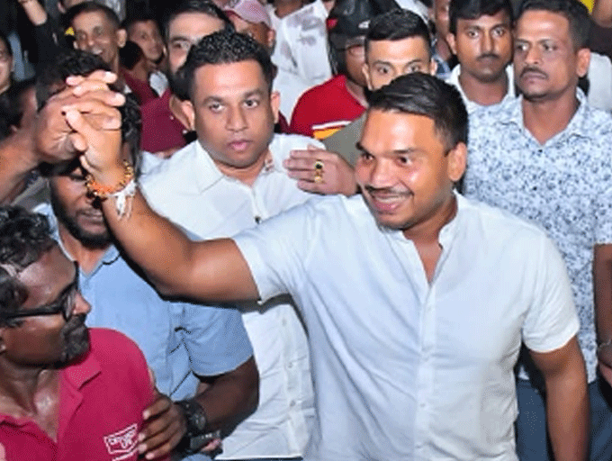 ආණ්ඩුව තෙල් මිල වැඩි කරන්නේ ඇයි...? හේතුව නාමල් රාජපක්ෂ පැහැදිලි කරයි