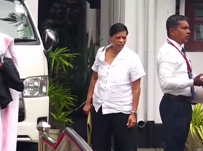 අල්ලස් කොමිසම විසින් අත්අඩංගුවට ගන්නා ලද ශ්‍යාමිලා පෙරේරා ඇප මත මුදා හරියි