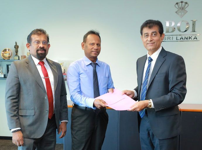 ආයෝජකයින් සඳහා "එකම වහලක් යටින් සියලු සේවා සපයන මධ්‍යස්ථානයක්" - දුමින්ද හුලංගමුව