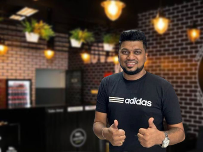 "වහලෙක් වුව ද තමන්ට කියා වහලකු තබාගැනීමට කැමති ය" - හේගල්