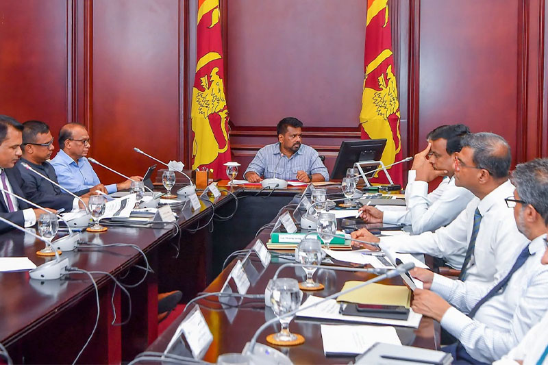 ජනපති, වරාය සහ සිවිල් ගුවන් සේවා අමාත්‍යාංශයට අදාළ ප්‍රගතිය සොයා බලයි