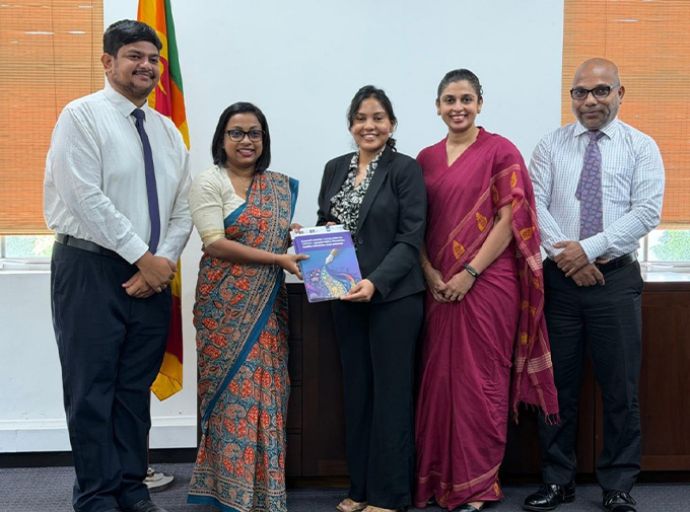 කාන්තාවන් පිළිබඳ මාධ්‍ය ආවරණය ශක්තිමත් කිරීම සඳහා වෙරිටේ මාධ්‍ය සහ දේශපාලන අංශයෙන් යෝජනා මාලාවක්