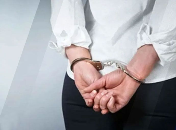 මෝටර් රථ ප්‍රවාහන දෙපාර්තමේන්තුවේ කළමනාකරණ සේවා නිලධාරිනිය ඇප මත මුදා හරියි