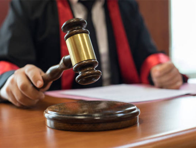 යාපනයේ පෞද්ගලික රෝහලකට සහ වෛද්‍ය සායනයකට රුපියල් ලක්ෂ හතරක (රු. 400,000/-) දඩයක්; තීන්දු පුවත්පත්වල පළ කිරීමටත් නියෝග