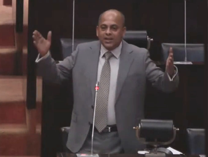 රජය අතිරේක ආදායම් හොයාගත්තෙ ජනතාව ගෙ රීරි මාංස උරා බීලා - එස්. එම්. මරික්කාර්