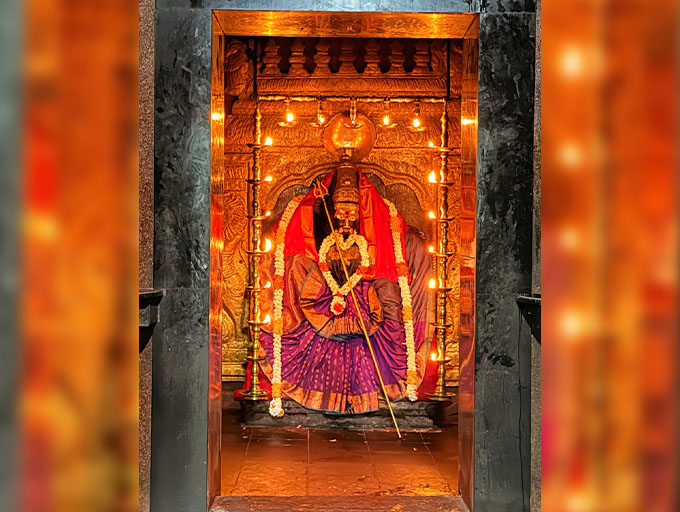 හලාවත මුන්නේශ්වරම් වාර්ෂික නිකිණි උත්සවය මෙම මස 14 වෙනිදා සිට 28 වෙනිදා දක්වා