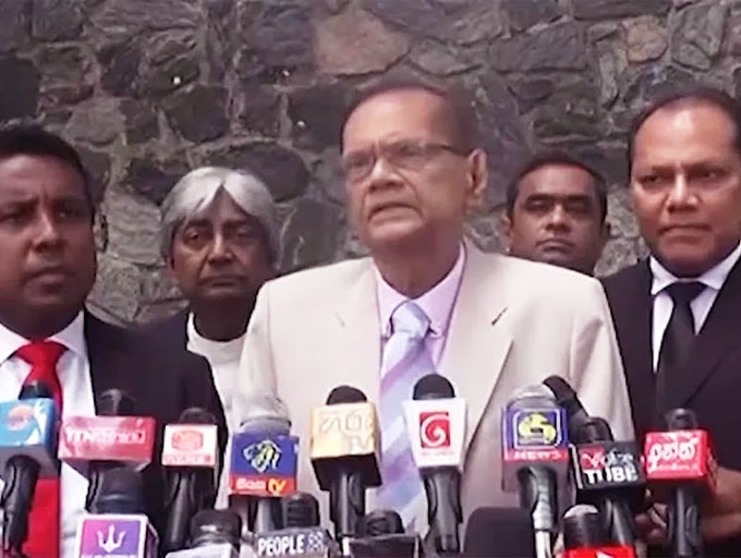 "ඕනෑම ප්‍රජාතන්ත්‍රවාදී රටක නීතියක්, පනතක් ගෙනෙනකොට විශාල සංවාදයක් ඇතිවිය යුතුයි.  - මහාචාර්ය ජී. එල්. පීරිස්