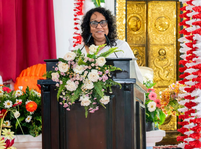 'මහා සංඝරත්නයෙන් සිදුවන  මඟපෙන්වීම  රජයට වටිනා ශක්තියක්‘
