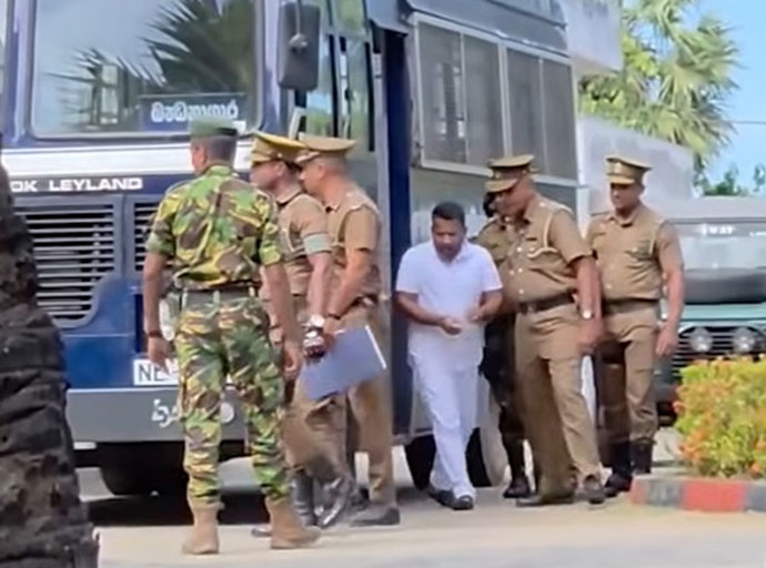 පිල්ලෙයාන් ඇතුළු පුද්ගලයින් සිව්දෙනකුට අධි චෝදනා