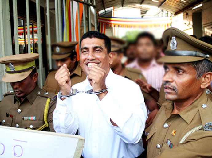 ජොන්ස්ටන් සහ ඩිසයින් පොයින්ට් පුද්. සමාගමේ හිමිකරු අල්ලස් කොමිසමේ අත්අඩංගුවට