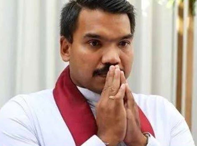 නාමල් රාජපක්ෂ සැකකරුවකු ලෙස නම් කරයි