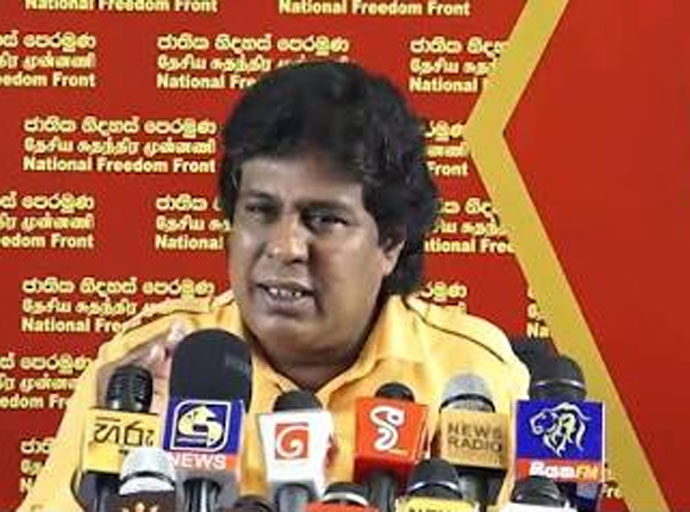 මාලිමා ආණ්ඩුව, මහා පරිමාණ වී මෝල් හිමියන් ගේ උපදෙස් මත ක්‍රියා කරමින් ගොවියා ගේ අයිතියට පයින් ගසනවා - ජයන්ත සමරවීර