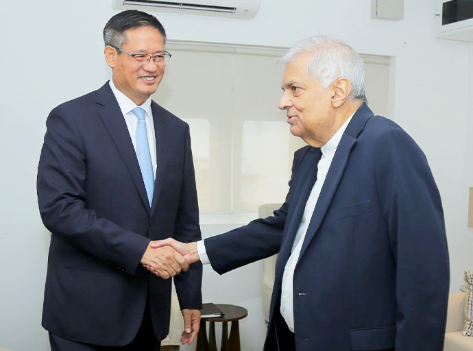 නව චීන තානාපති රනිල් හමුවෙයි!