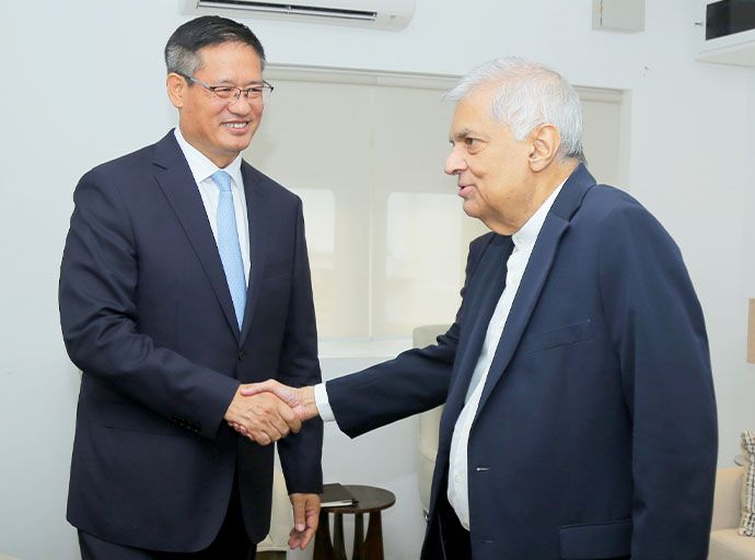 නව චීන තානාපති රනිල් හමුවෙයි!