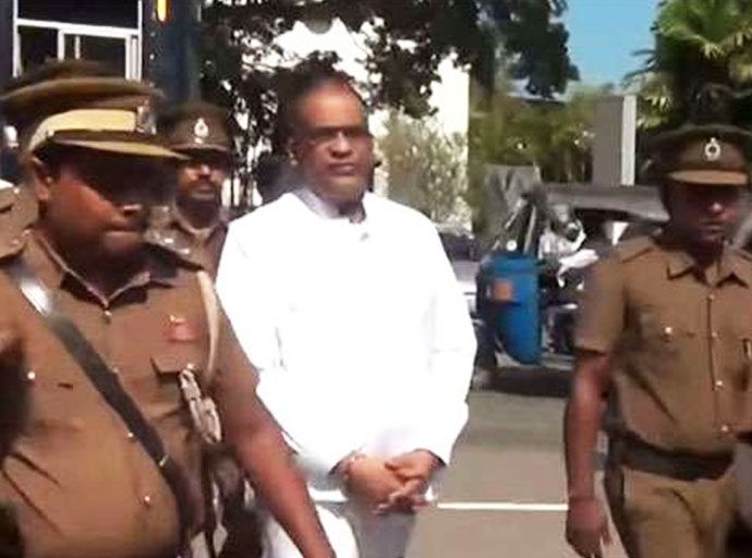 ඥානසාර හිමි ගිහි ඇඳුමෙන් මහාධිකරණයට!