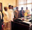 කථානායකට එරෙහි විශ්වාසභංග යෝජනාව මහලේකම්ට භාරදෙයි