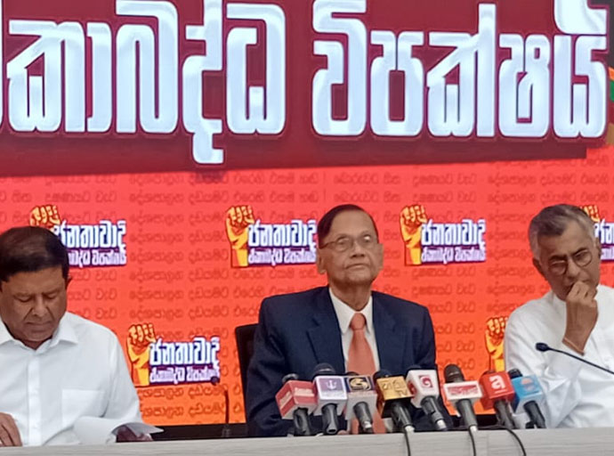 "ඥානසාර හිමියන්ගේ චීවරය ඉවත් කිරීම පිළිබඳ තීරණය ගත යුත්තේ උසාවිය හෝ ආණ්ඩුව නෙවෙයි" - මහාචාර්ය ජී. එල්. පීරිස්