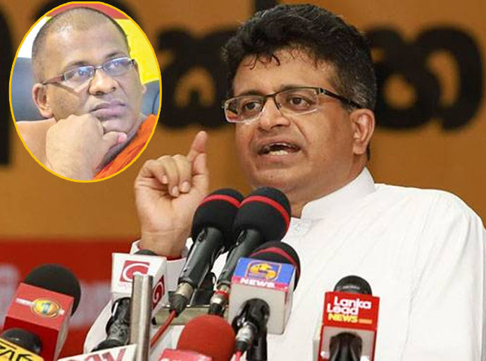 ඥානසාර හිමිට ජම්පරය ඇන්දවීම දුරකථනයෙන් ප්‍රබලයෙකුට පෙන්වලා: ගම්මන්පිලගෙන් චෝදනාවක්