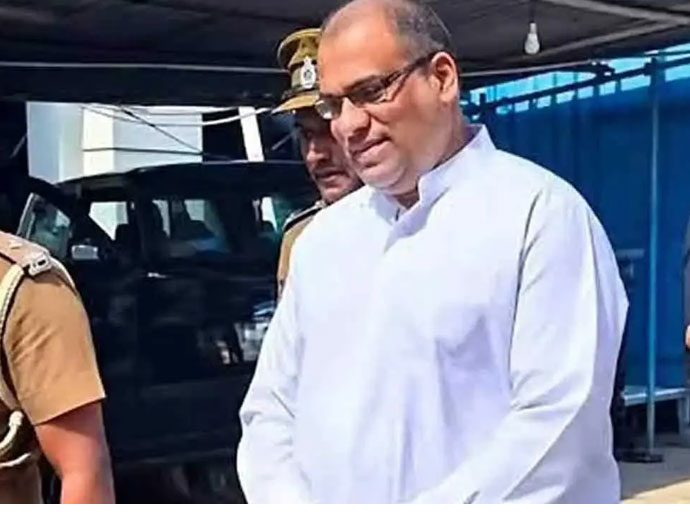 ඥානසාර හිමියන්ගේ සිවුර ඉවත් කිරීමේ තීරණයට එරෙහි පෙත්සම් නොවැම්බර් 18 දාට!