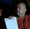 විහාරමහාදේවී සත්යග්රහය අත්හිටුවයි - මහානායක හිමිවරුන්ගෙන් මැදිහත්වීමක්