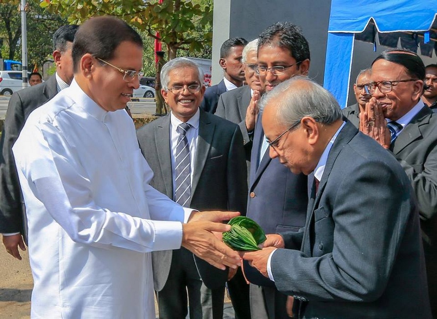 පළාත් සභා මුලසිට අධ්‍යයනය කරන්න සිරිසේනගේ සූදානමක් !