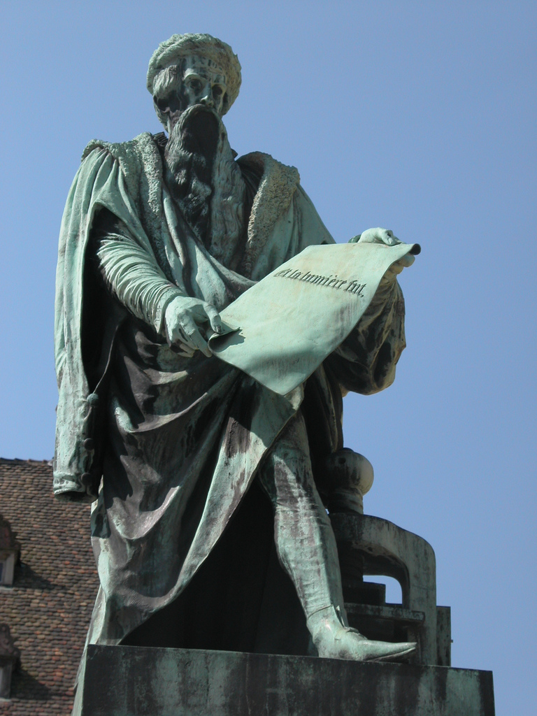 Gutenberg statue
