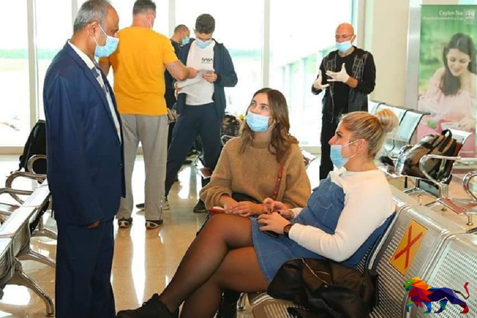 යුක්‍රේන ට්‍රැවල් බබල් එකම අවුලක් !