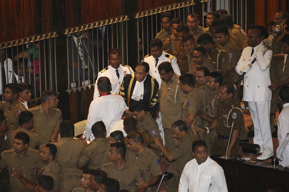 කතානායක කරූ - හරියටම හරි : සිරිසේනගේ මාධ්‍ය නිවේදනයෙන් තහවුරුයි !