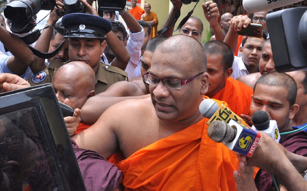 ඥානසාර හිමි රට කළඹන ප්‍රකාශයකට සූදානම් : සිරිසේන හිතවාදී වෙබ් පුවතක් මවයි !